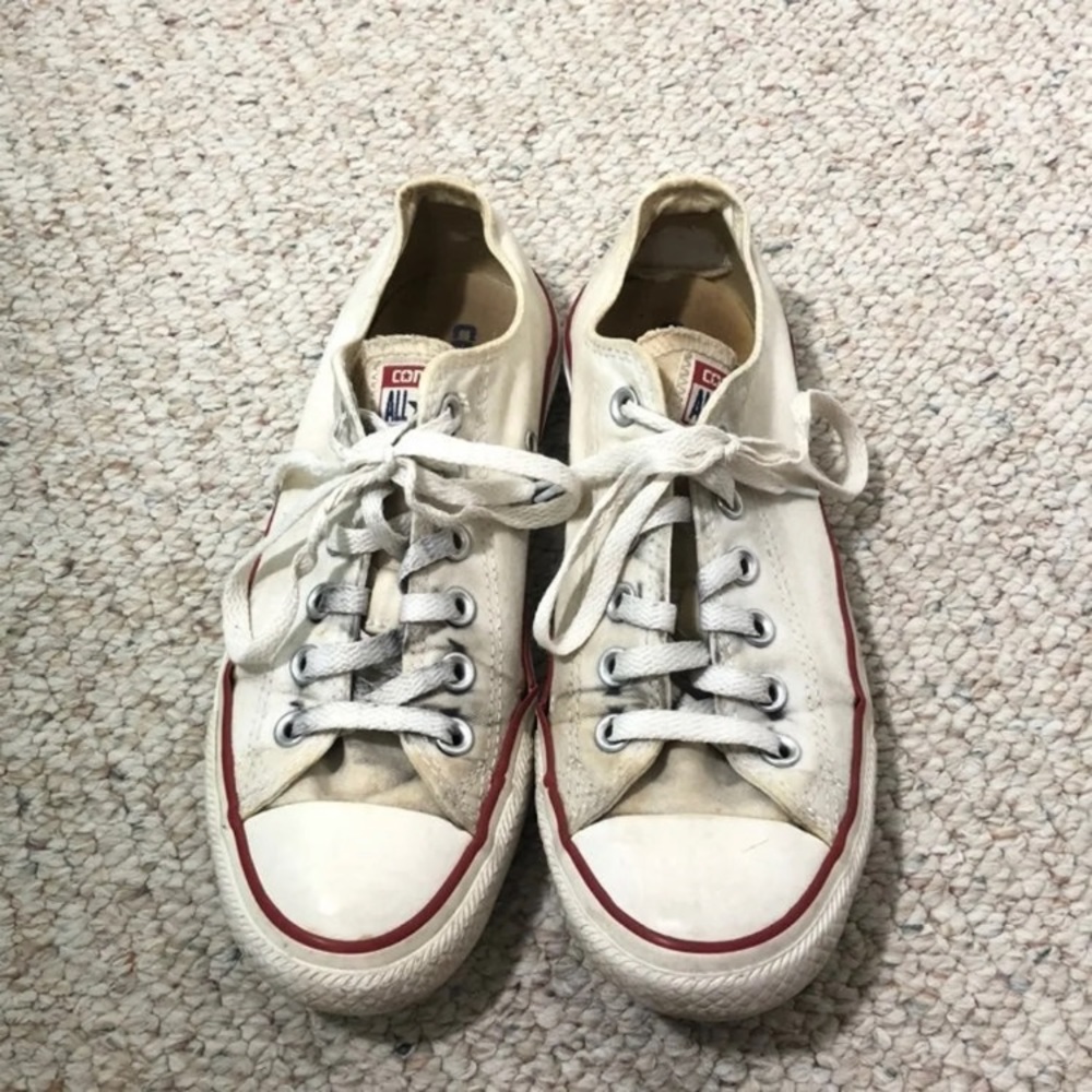 White converse shoes size 8 women’s